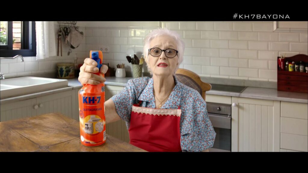 La genial Chus Lampreabe en el spot de KH7 de Bayona