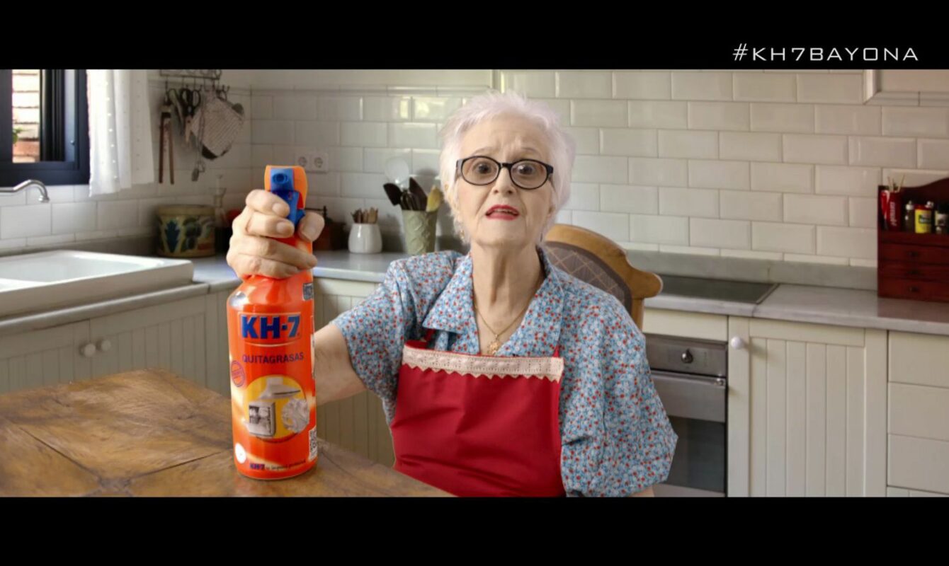 La genial Chus Lampreabe en el spot de KH7 de Bayona