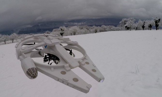 Conviértete en el piloto del Halcón Milenario con este drone